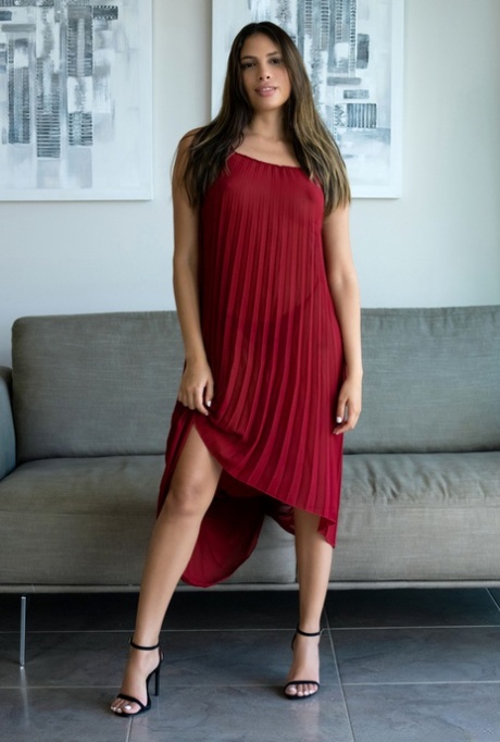 Deli̇kli̇kaya 5 Yıldızlı Otel Servisi Escort Bayan Sofia